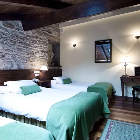 Gasthuis San Clemente By De Compostela 3*