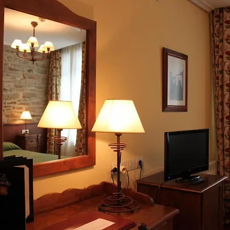 San Clemente By De Compostela Gasthuis 3*