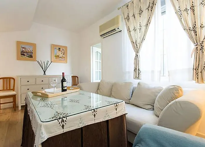 Πανσιόν San Clemente By De Compostela 3*